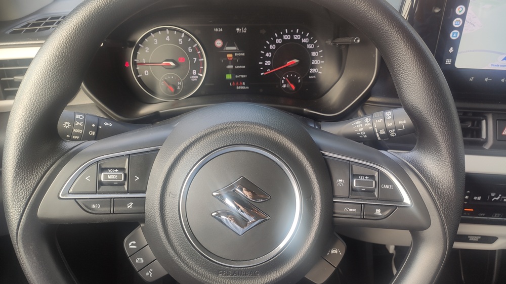 Suzuki Swift 1.2h Top 2wd - immagine 10