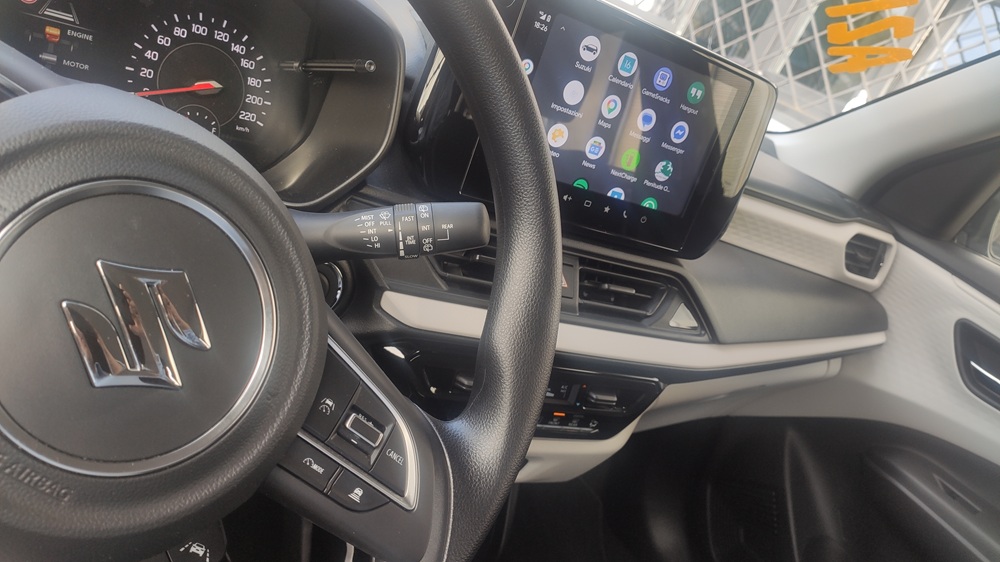 Suzuki Swift 1.2h Top 2wd - immagine 12