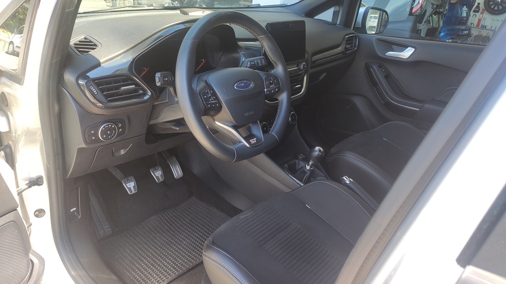 Ford Fiesta Performance 5p 1.5 ecoboost ST 200 cv - immagine 12