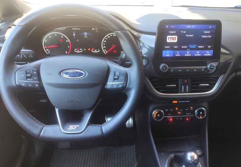 Ford Fiesta Performance 5p 1.5 ecoboost ST 200 cv - immagine 9