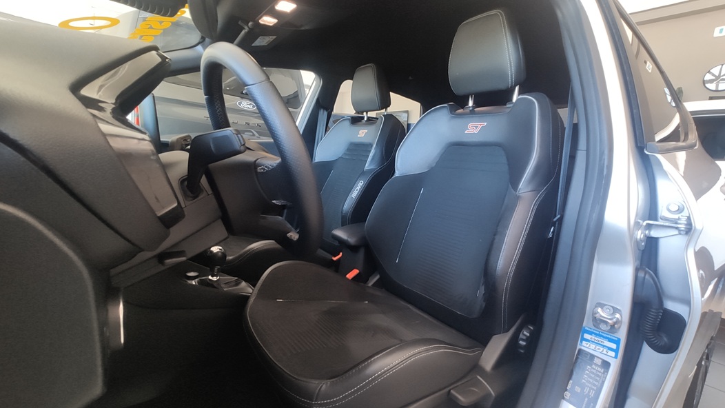 Ford Fiesta Performance 5p 1.5 ecoboost ST 200 cv - immagine 13
