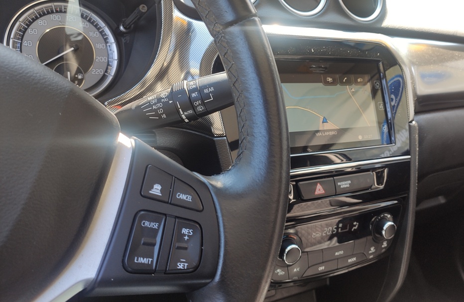Suzuki Vitara 1.4 cc 129 cv Starview 2wd - immagine 11