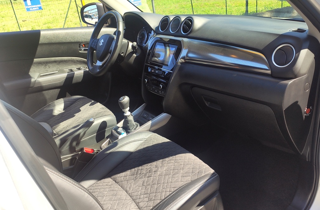 Suzuki Vitara 1.4 cc 129 cv Starview 2wd - immagine 15
