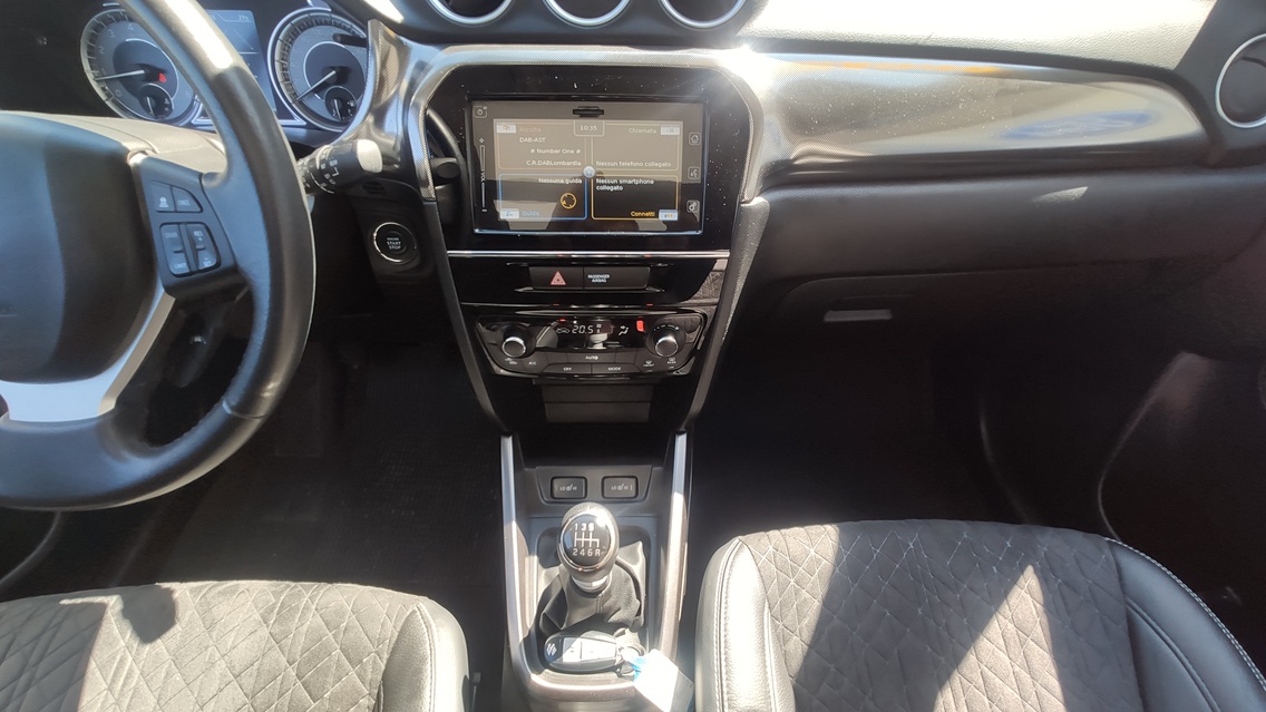 Suzuki Vitara 1.4 cc 129 cv Starview 2wd - immagine 9